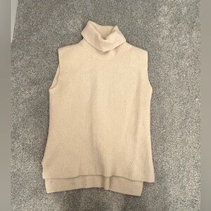Everlane cream turtleneck sweater vest